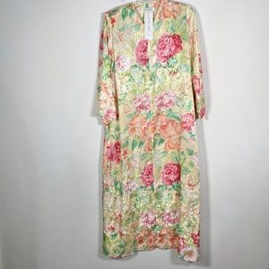 Carlton Hall Womens NWT Size Small Satin Floral Print Nightgown Robe Partial Zip